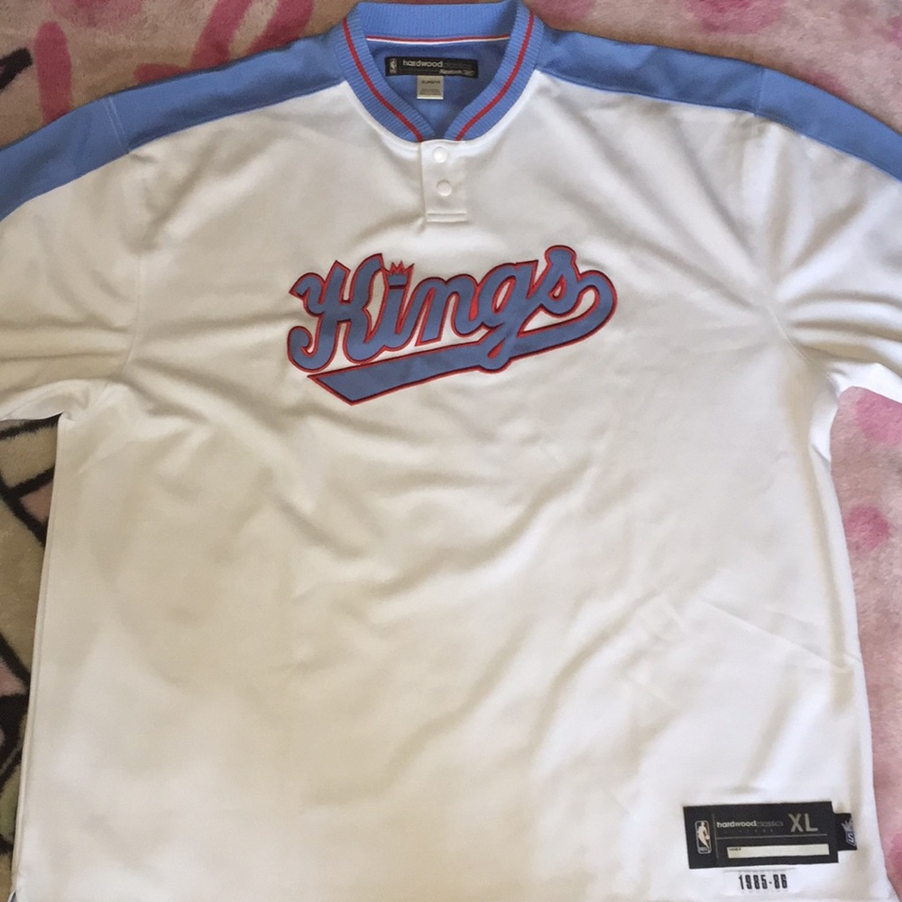 Kings sweater